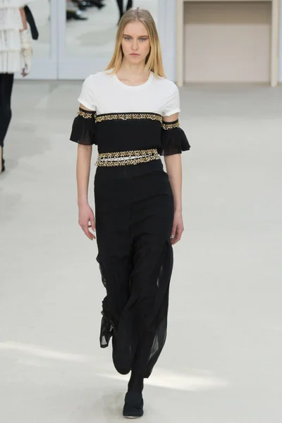 Look 90